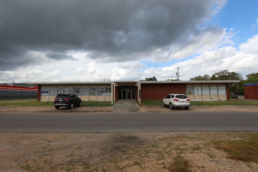 Cornerstone Building: 301 Humble Ave, Hattiesburg, MS 39401